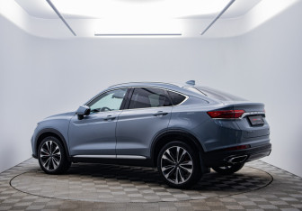 Подержанный автомобиль Geely Tugella 2021 года (3 фото)