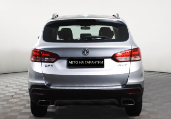 Подержанный автомобиль DongFeng AX7 2018 года (4 фото)