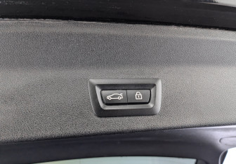 Подержанный автомобиль BMW X3 2021 года (27 фото)