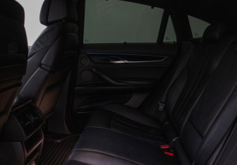 Подержанный автомобиль BMW X6 2014 года (11 фото)