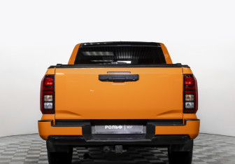 Подержанный автомобиль Mitsubishi L200 2024 года (4 фото)