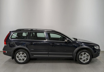 Подержанный автомобиль Volvo XC70 2014 года (4 фото)