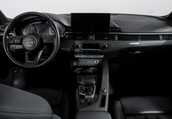 Подержанный автомобиль Audi A5 Liftback 2020 года (12 фото)