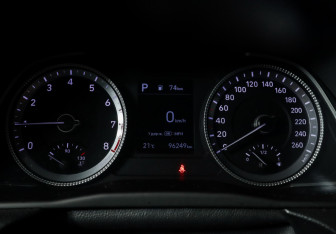 Подержанный автомобиль Hyundai Sonata 2020 года (11 фото)