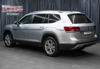 Подержанный автомобиль Volkswagen Teramont 2019 года (7 фото)