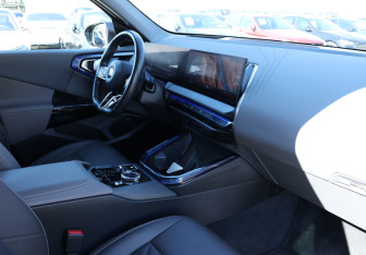 Подержанный автомобиль BMW X3 2025 года (9 фото)