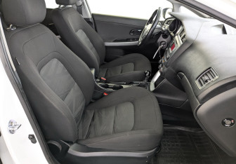 Подержанный автомобиль Kia Ceed Hatchback 2016 года (23 фото)