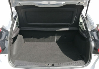 Подержанный автомобиль Ford Focus Sedan 2012 года (16 фото)