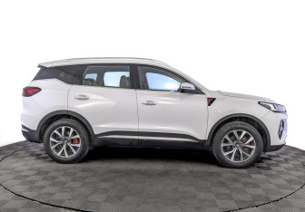 Подержанный автомобиль Chery Tiggo 7 Pro Max 2024 года (4 фото)