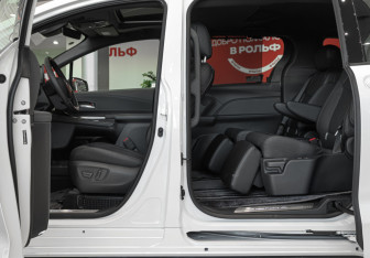 Новый Toyota Sienna 2024 (33 фото)