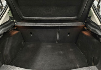 Подержанный автомобиль Ford Focus Hatchback 2014 года (14 фото)