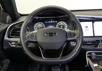 Подержанный автомобиль Geely Tugella 2023 года (21 фото)