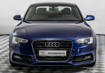 Подержанный автомобиль Audi A5 Coupe 2014 года (2 фото)