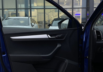 Подержанный автомобиль Skoda Karoq 2021 года (18 фото)