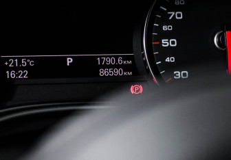 Подержанный автомобиль Audi A6 Sedan 2011 года (11 фото)