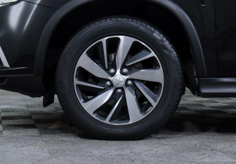 Подержанный автомобиль Mitsubishi ASX 2019 года (8 фото)