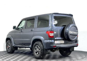 Подержанный автомобиль УАЗ Patriot 2021 года (7 фото)