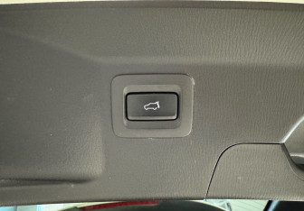 Подержанный автомобиль Mazda CX-9 2018 года (10 фото)