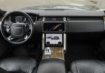 Подержанный автомобиль Land Rover Range Rover 2018 года (13 фото)