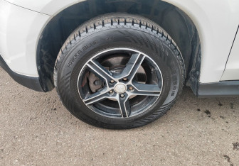 Подержанный автомобиль Mitsubishi ASX 2012 года (11 фото)