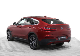 Подержанный автомобиль BMW X4 2019 года (7 фото)