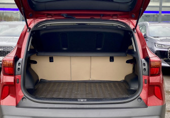 Подержанный автомобиль Kia Seltos 2022 года (10 фото)