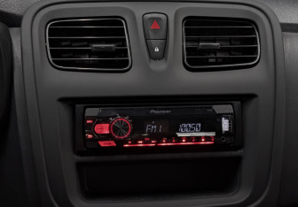 Подержанный автомобиль Renault Logan Sedan 2019 года (17 фото)