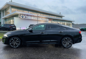 Подержанный автомобиль Kia K5 2021 года (8 фото)