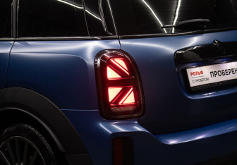 Подержанный автомобиль MINI Countryman 2021 года (27 фото)