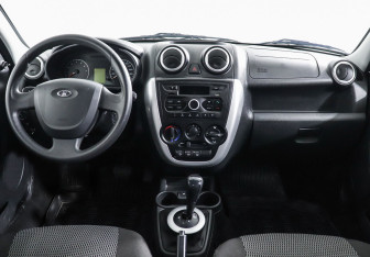 Подержанный автомобиль LADA (ВАЗ) Granta Sedan 2017 года (8 фото)