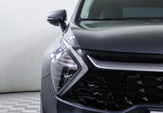 Подержанный автомобиль Kia Sportage 2022 года (5 фото)