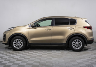 Подержанный автомобиль Kia Sportage 2019 года (8 фото)