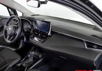 Подержанный автомобиль Toyota Corolla Sedan 2019 года (7 фото)