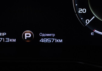 Подержанный автомобиль Geely Tugella 2022 года (12 фото)