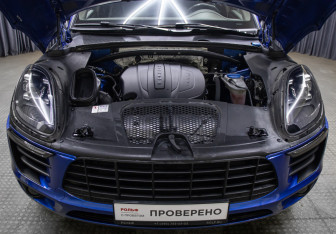 Подержанный автомобиль Porsche Macan 2017 года (9 фото)