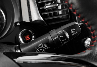 Подержанный автомобиль Mitsubishi Outlander 2021 года (21 фото)