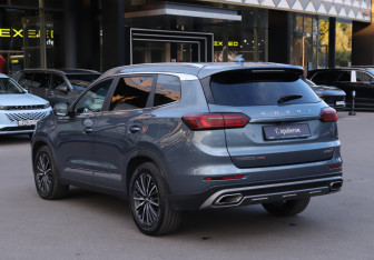 Подержанный автомобиль Chery Tiggo 8 Pro 2021 года (6 фото)