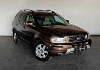 Подержанный автомобиль Volvo XC90 2012 года (3 фото)