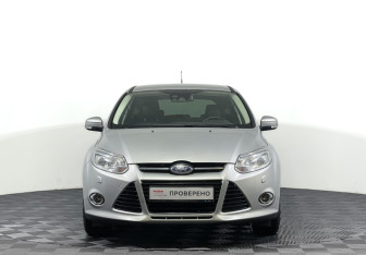 Подержанный автомобиль Ford Focus Hatchback 2014 года (2 фото)