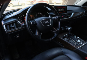 Подержанный автомобиль Audi A6 Sedan 2014 года (13 фото)