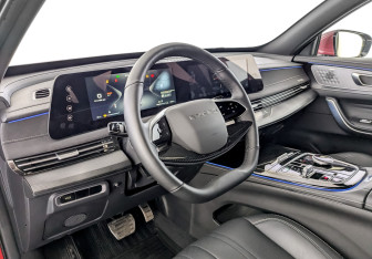 Подержанный автомобиль Exeed LX 2024 года (16 фото)