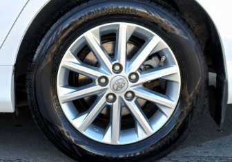Подержанный автомобиль Toyota Camry Sedan 2012 года (9 фото)