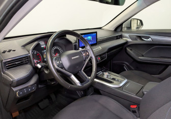 Подержанный автомобиль Haval Jolion 2023 года (15 фото)