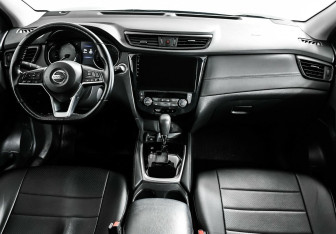 Подержанный автомобиль Nissan Qashqai 2022 года (9 фото)