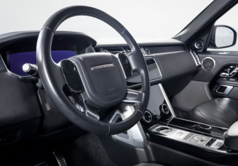 Подержанный автомобиль Land Rover Range Rover 2021 года (14 фото)