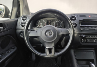 Подержанный автомобиль Volkswagen Golf Plus 2012 года (12 фото)