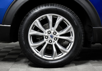 Подержанный автомобиль Ford Explorer 2020 года (6 фото)