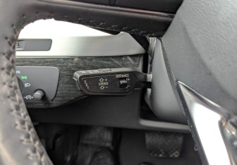 Подержанный автомобиль Audi Q7 2017 года (24 фото)