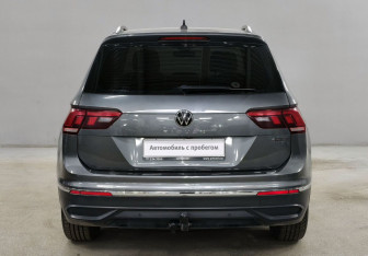 Подержанный автомобиль Volkswagen Tiguan 2021 года (6 фото)
