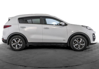 Подержанный автомобиль Kia Sportage 2019 года (4 фото)